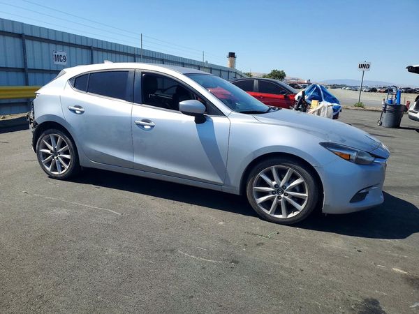 2017 MAZDA 3 Grand Touring