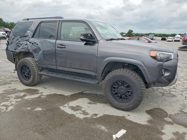 2021 TOYOTA 4RUNNER