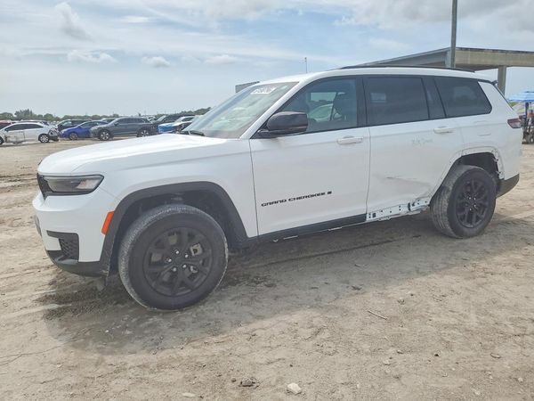 2024 JEEP GRAND CHEROKEE Laredo