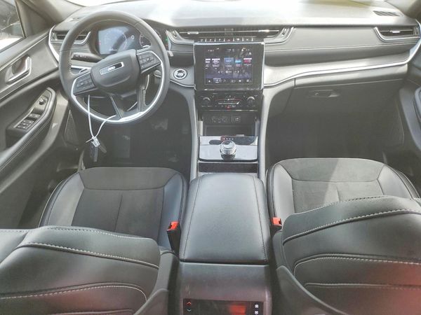 2024 JEEP GRAND CHEROKEE Laredo