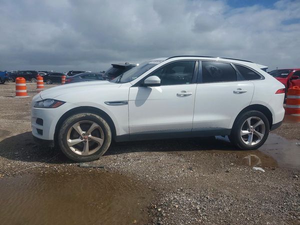 2017 JAGUAR F-PACE — DSFA — Front 3/4