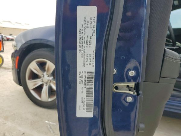2016 DODGE CHARGER SXT