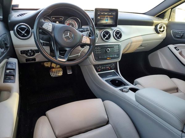 2017 MERCEDES-BENZ GLA GLA250