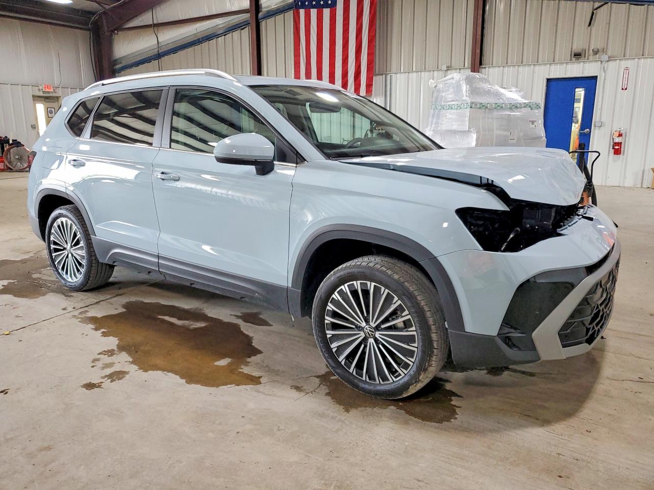 2026 VOLKSWAGEN TAOS 4Motion SEL