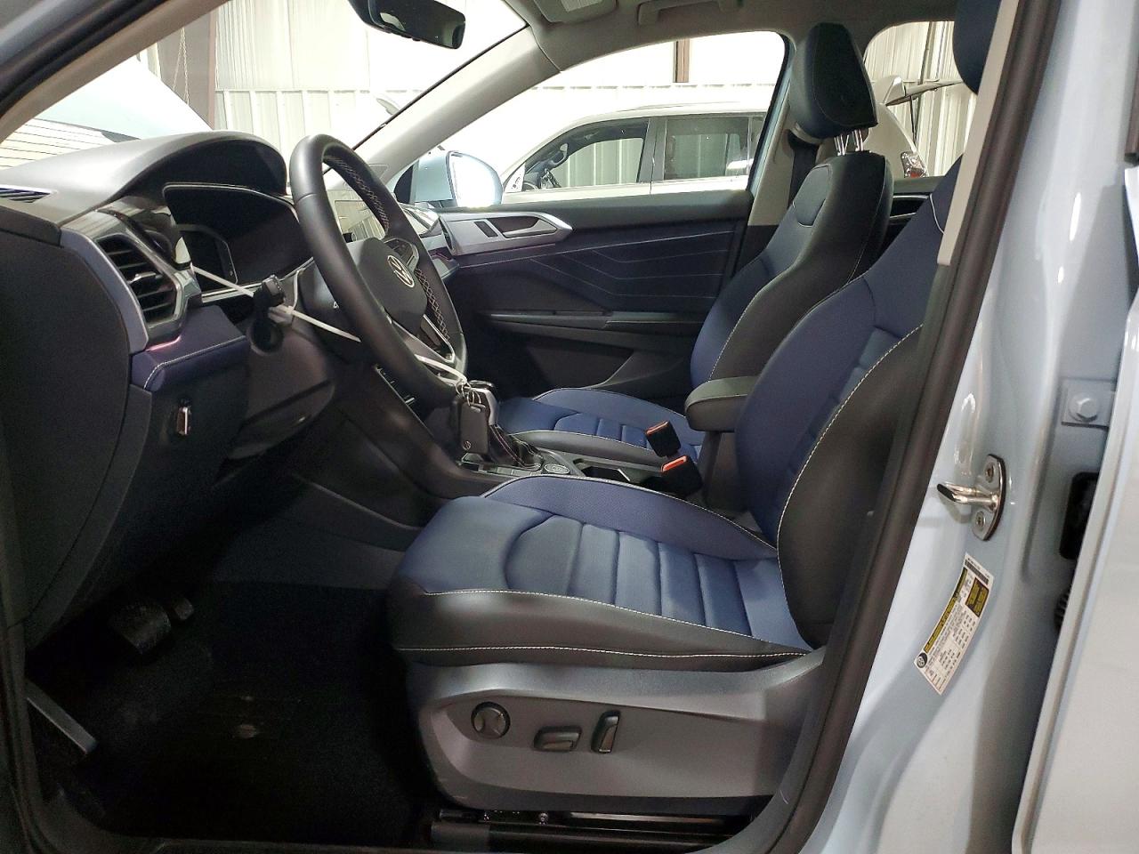 2026 VOLKSWAGEN TAOS 4Motion SEL