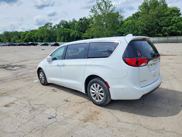 2019 CHRYSLER PACIFICA