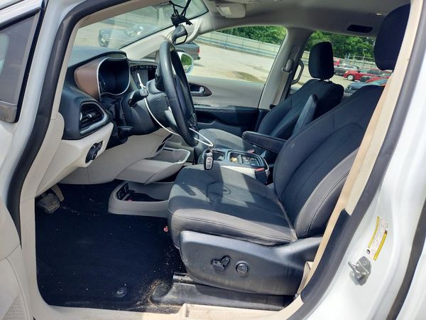 2019 CHRYSLER PACIFICA