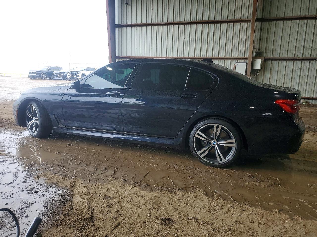 2019 BMW 750