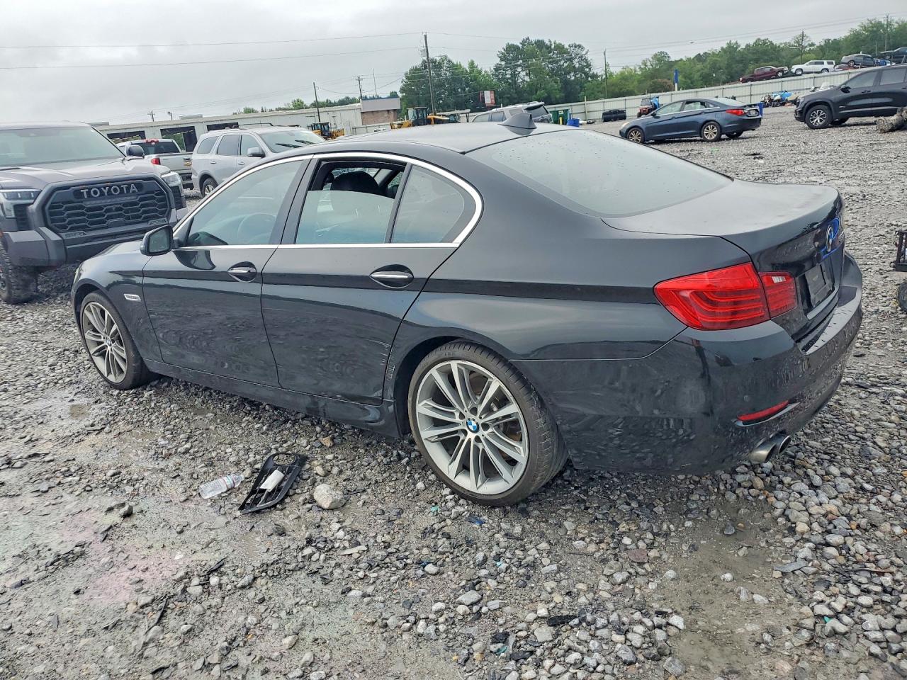 2016 BMW 528