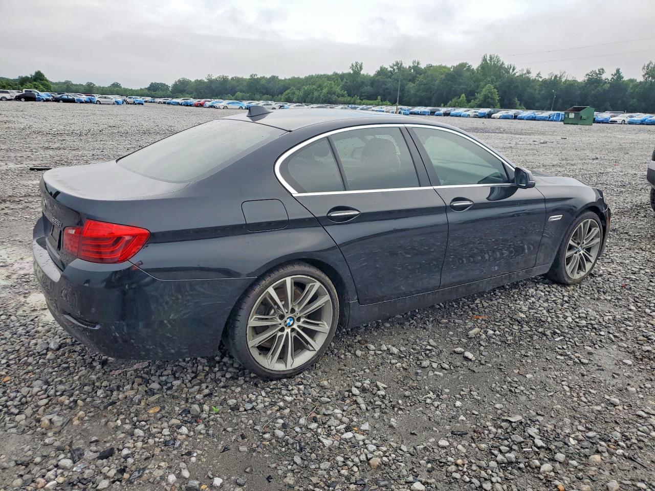 2016 BMW 528