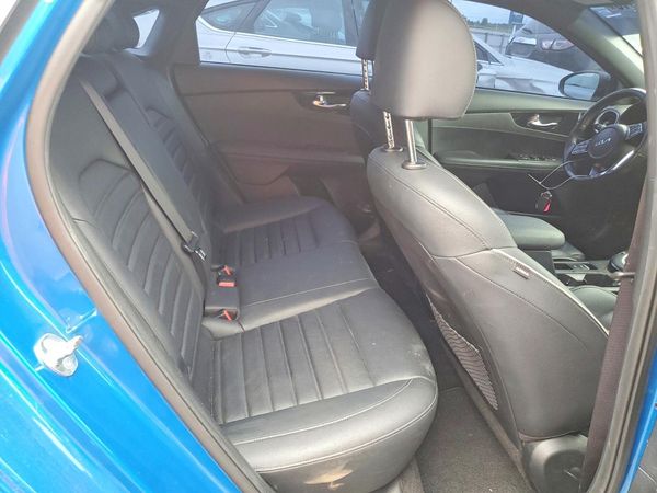 2024 KIA FORTE GT Line