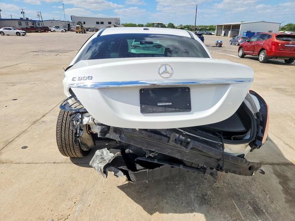 2020 MERCEDES-BENZ C C300