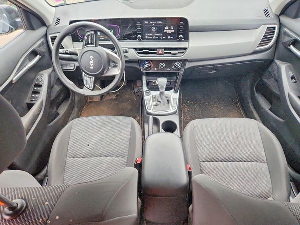 2024 KIA SELTOS LX