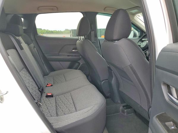 2026 NISSAN KICKS