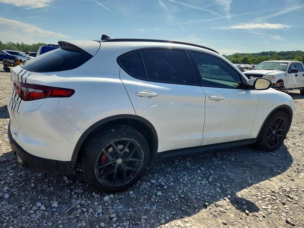 2019 ALFA ROMEO STELVIO