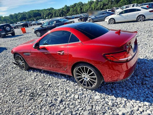 2017 MERCEDES-BENZ SLC SLC300