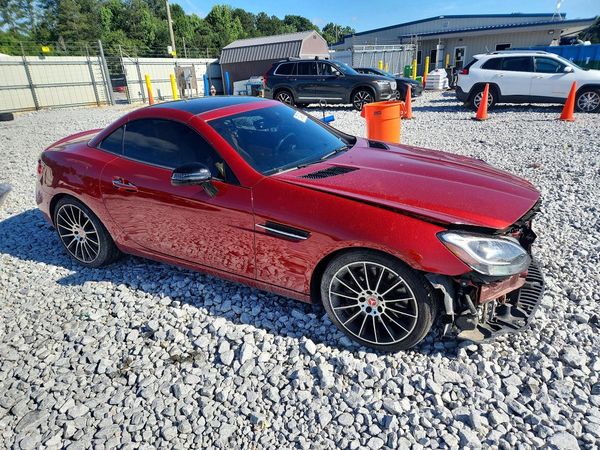2017 MERCEDES-BENZ SLC SLC300
