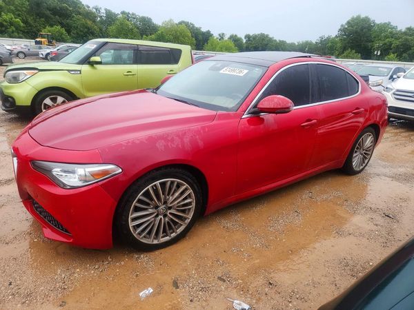 2017 ALFA ROMEO GIULIA TI RWD