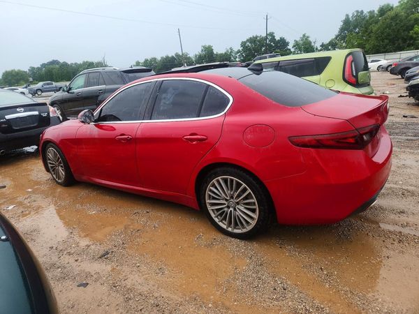 2017 ALFA ROMEO GIULIA TI RWD