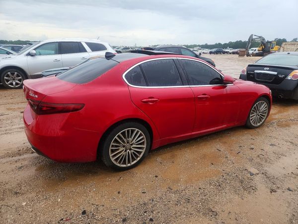 2017 ALFA ROMEO GIULIA TI RWD