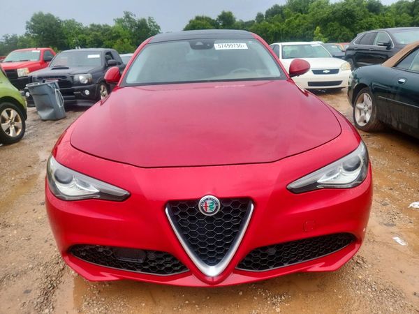 2017 ALFA ROMEO GIULIA TI RWD