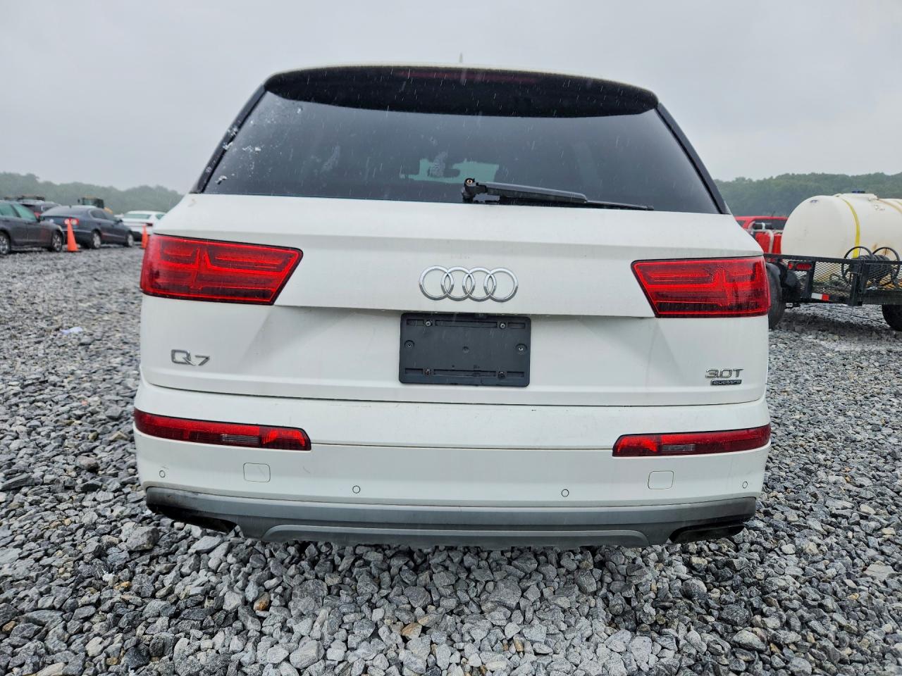 2017 AUDI Q7 quattro Premium Plus