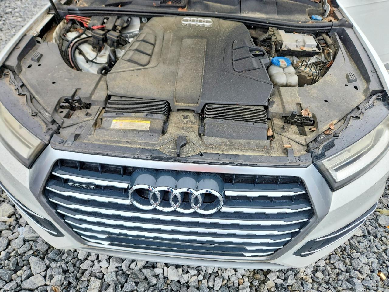 2017 AUDI Q7 quattro Premium Plus