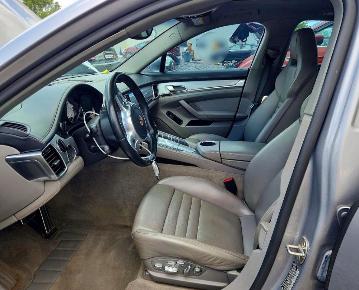 2012 PORSCHE PANAMERA S (2WD), 4S (4WD)