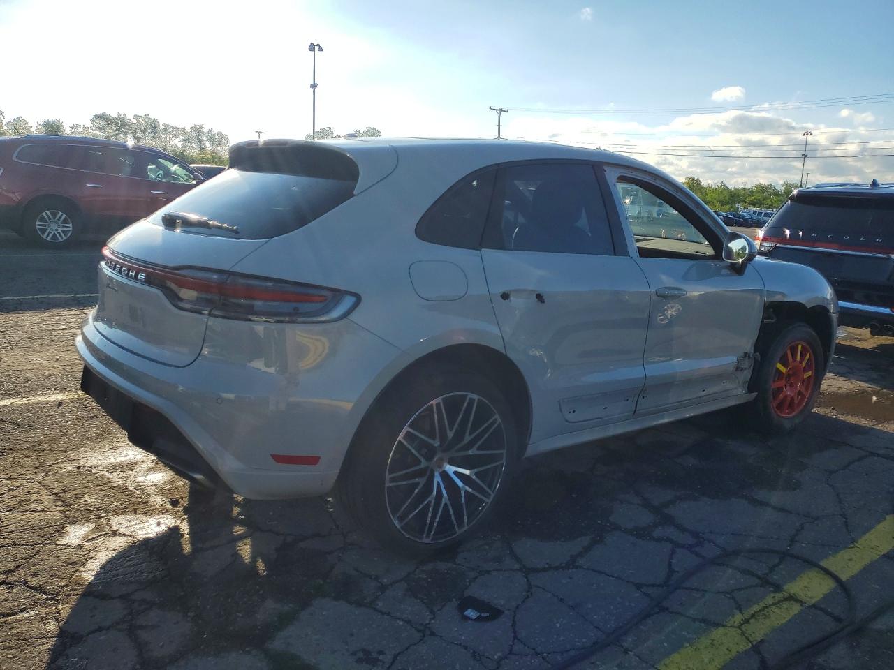 2025 PORSCHE MACAN Macan, Macan T