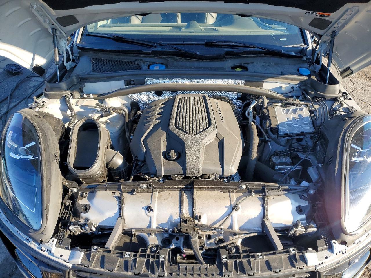 2025 PORSCHE MACAN Macan, Macan T