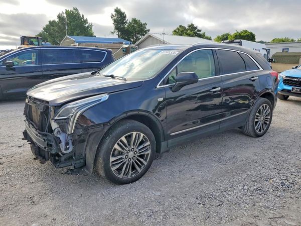 2017 CADILLAC XT5 Premium Luxury