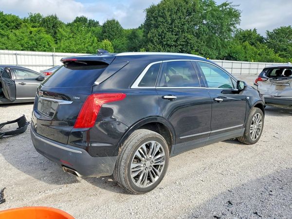 2017 CADILLAC XT5 Premium Luxury