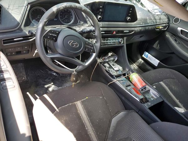 2023 HYUNDAI SONATA SE