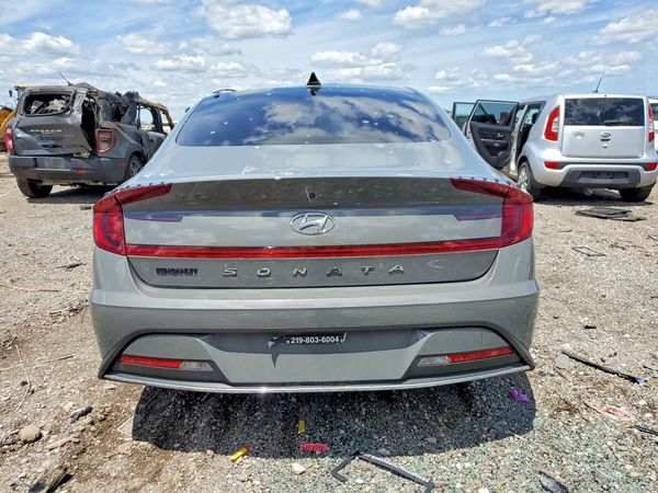 2023 HYUNDAI SONATA SE