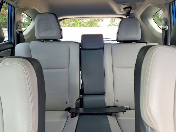 2017 TOYOTA RAV4 Ltd/SE Platinum