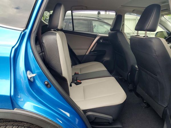 2017 TOYOTA RAV4 Ltd/SE Platinum