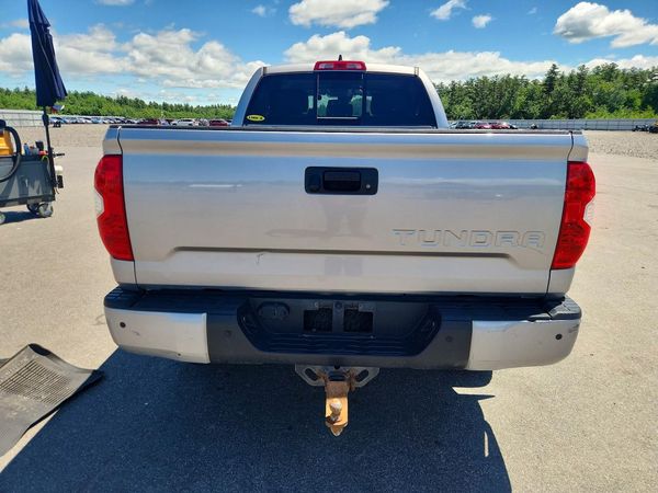 2021 TOYOTA TUNDRA SR5 grade