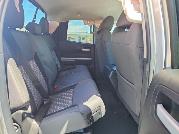 2021 TOYOTA TUNDRA SR5 grade