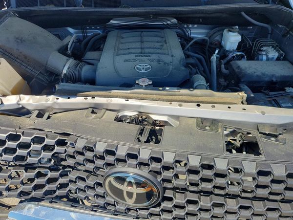 2021 TOYOTA TUNDRA SR5 grade