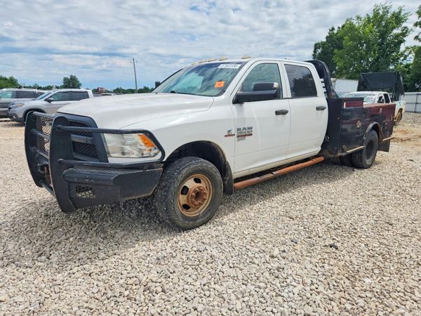 2014 RAM 3500 CREW CAB CHASSIS 4X4