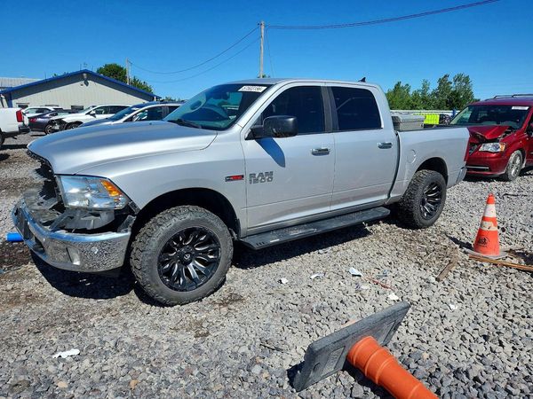2016 RAM 1500 SLT