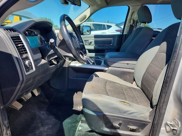 2016 RAM 1500 SLT