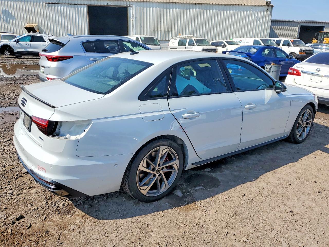 2023 AUDI A4 S Line quattro Prestige
