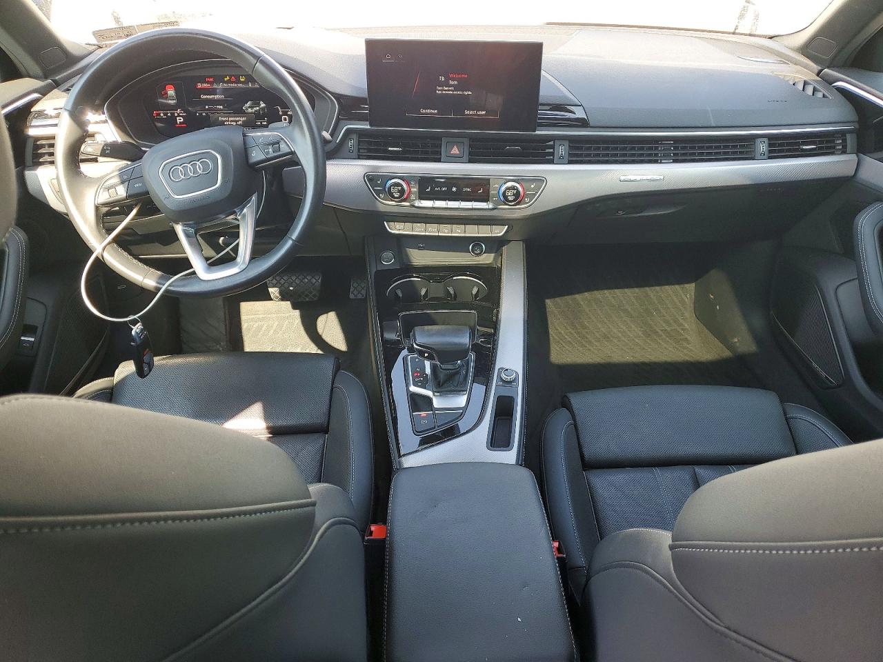2023 AUDI A4 S Line quattro Prestige