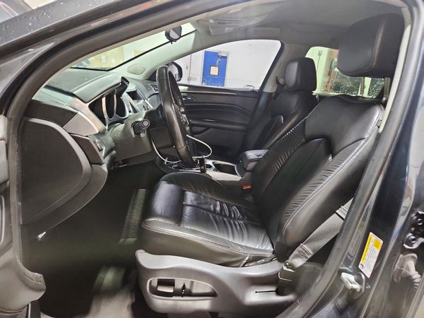 2012 CADILLAC SRX Base