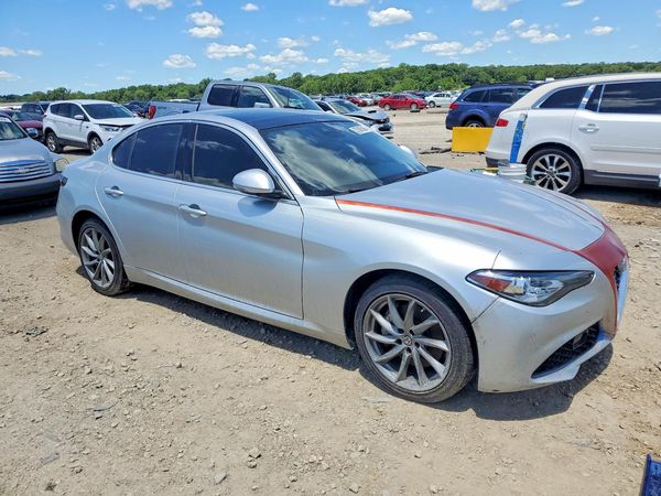 2017 ALFA ROMEO GIULIA TI AWD