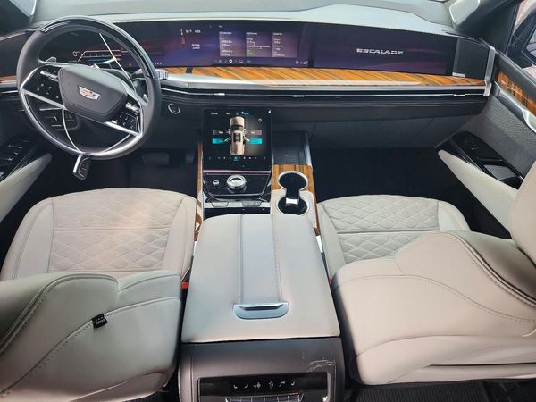 2025 CADILLAC ESCALADE Sport Platinum