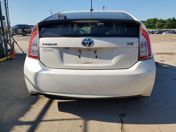 2015 TOYOTA PRIUS