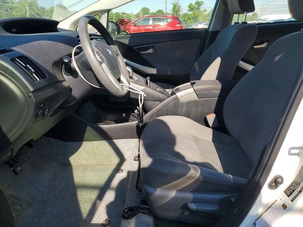 2015 TOYOTA PRIUS