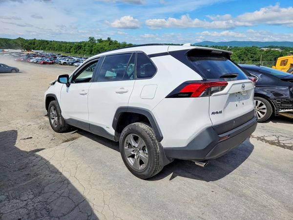 2025 TOYOTA RAV4 XLE — DSRA